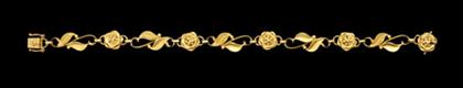 18 karat yellow gold flexible rose 4be31