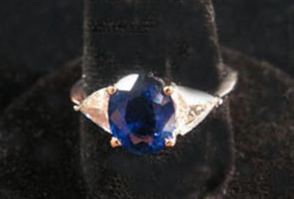 Sapphire and diamond ring Oval 4be3f