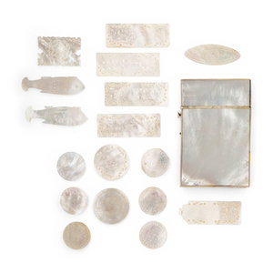 A Collection of Eighteen Mother of Pearl 2f6f07