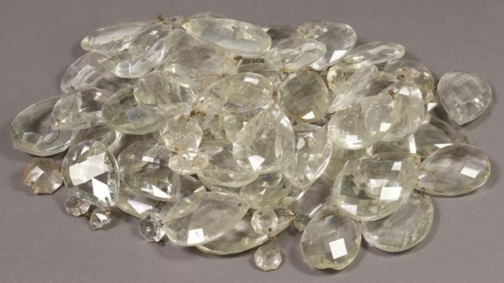  LOT CUT CRYSTAL CHANDELIER PENDALOGUES 2f71ad