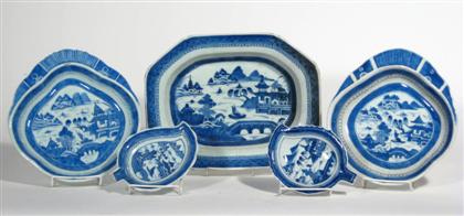 Chinese export porcelain Canton platter