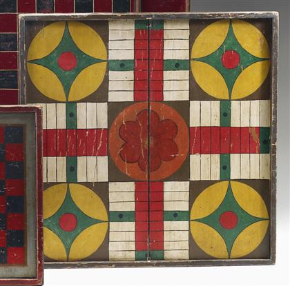 Painted and decorated wooden parcheesi 4bb96