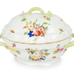 A Herend Porcelain Tureen height 2f5b09