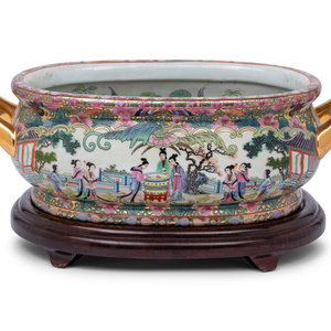 A Chinese Export Porcelain Jardiniere 2f5b29