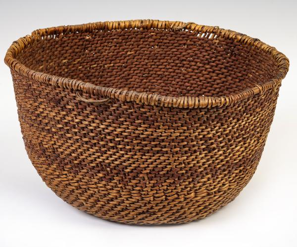 A NORTHWEST NATIVE AMERICAN BASKETRY