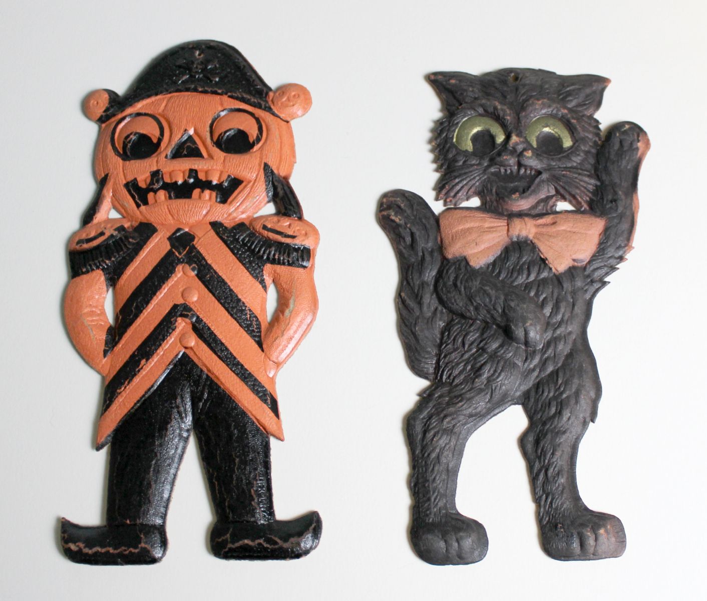 GERMAN DIE-CUT EMBOSSED HALLOWEEN