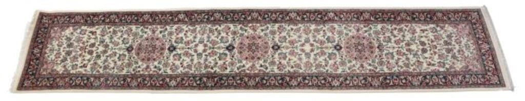 HAND TIED PAKISTANI TABRIZ RUNNER  2f8616