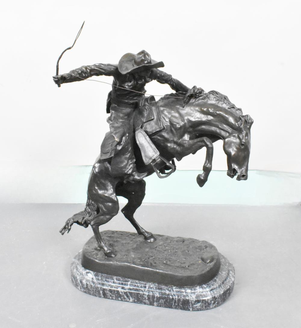 A 20TH CENTURY BRONZE SCULPTURE 2f8874