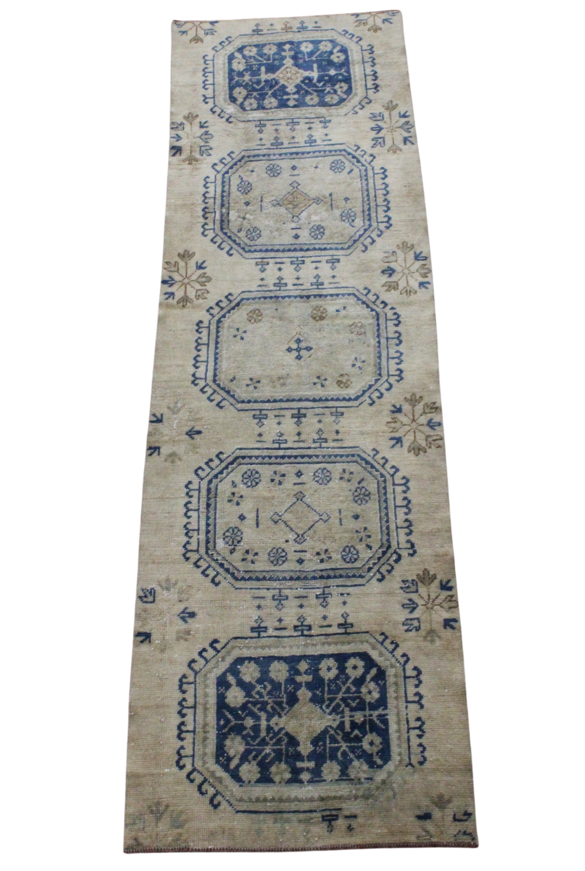 ORIENTAL RUG 3'1" X 10'9" OUSHAK