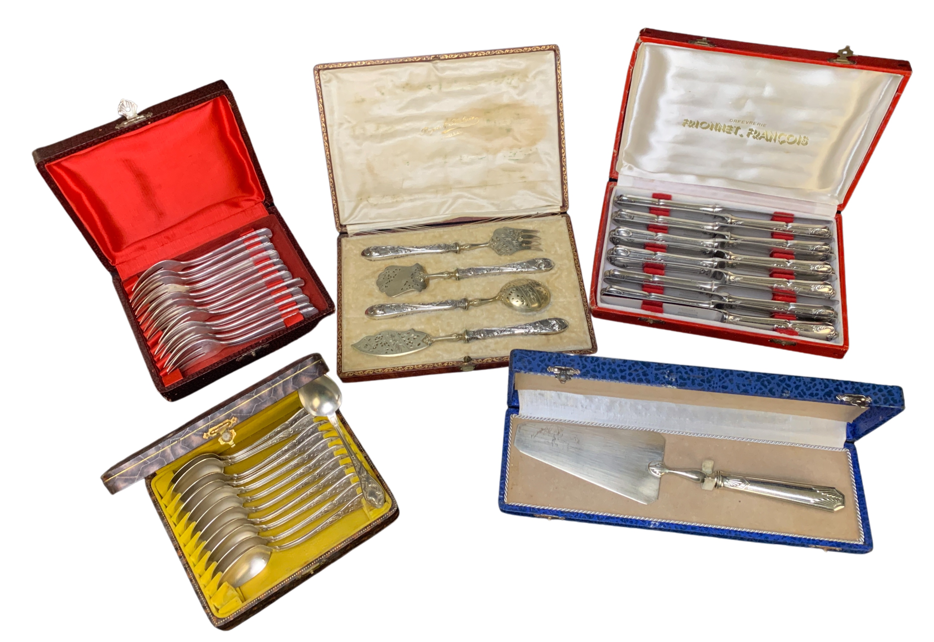 5 BOXED SET OF FRENCH CUTLERY 5 2f8b6e