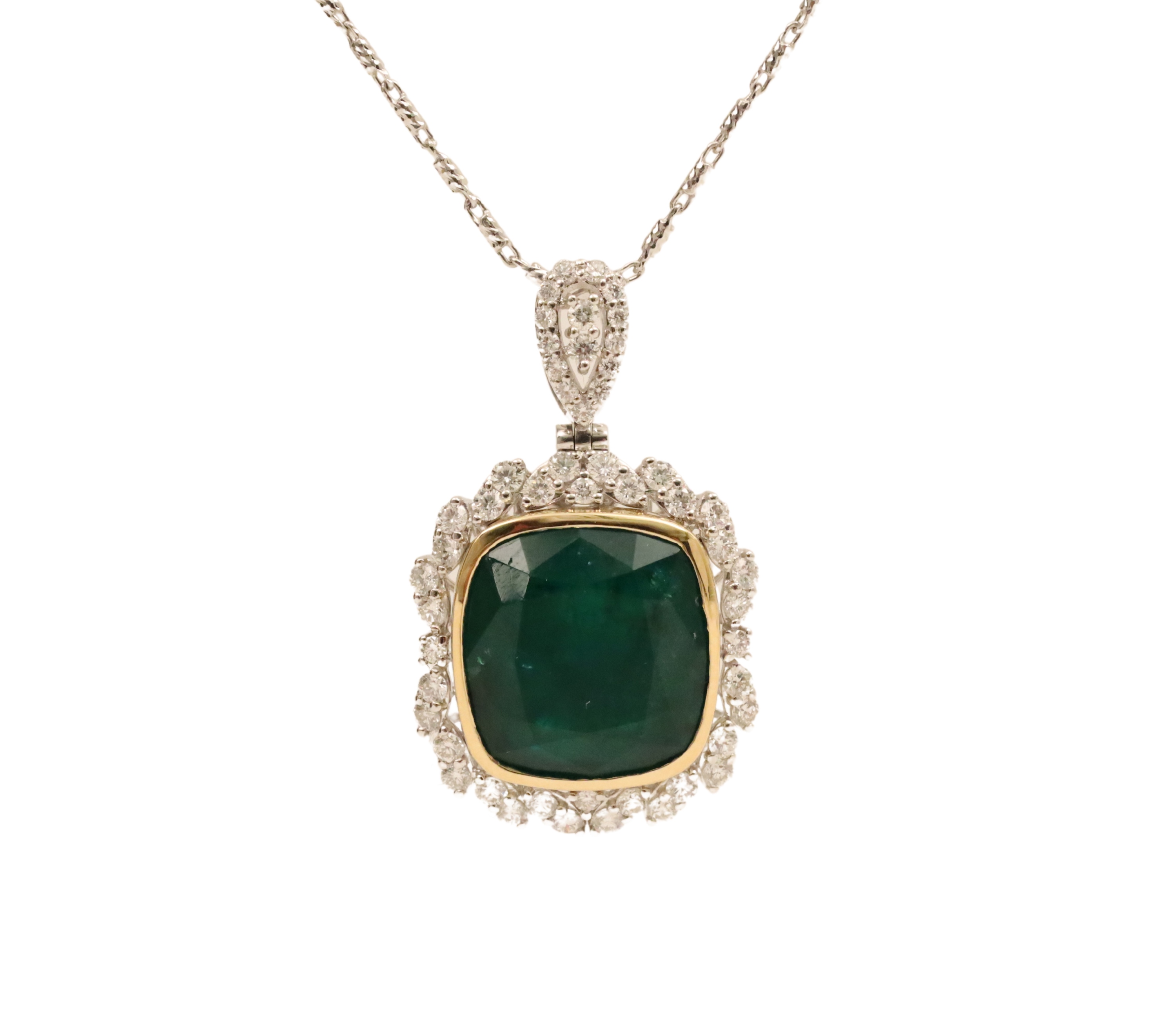 18K EMERALD DIAMOND PENDANT NECKLACE 2f8c92