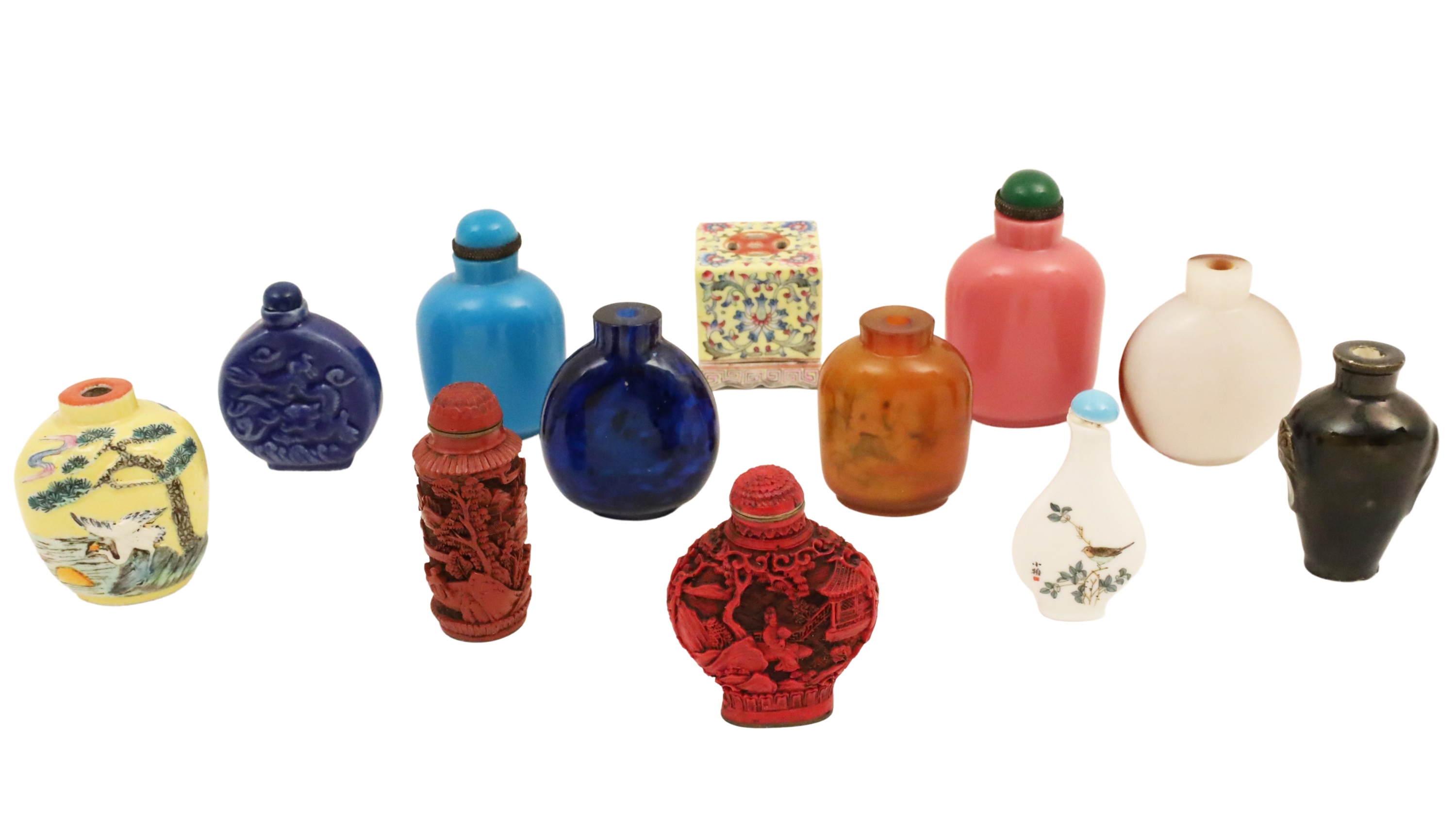 GROUP OF CHINESE SNUFF BOTTLES