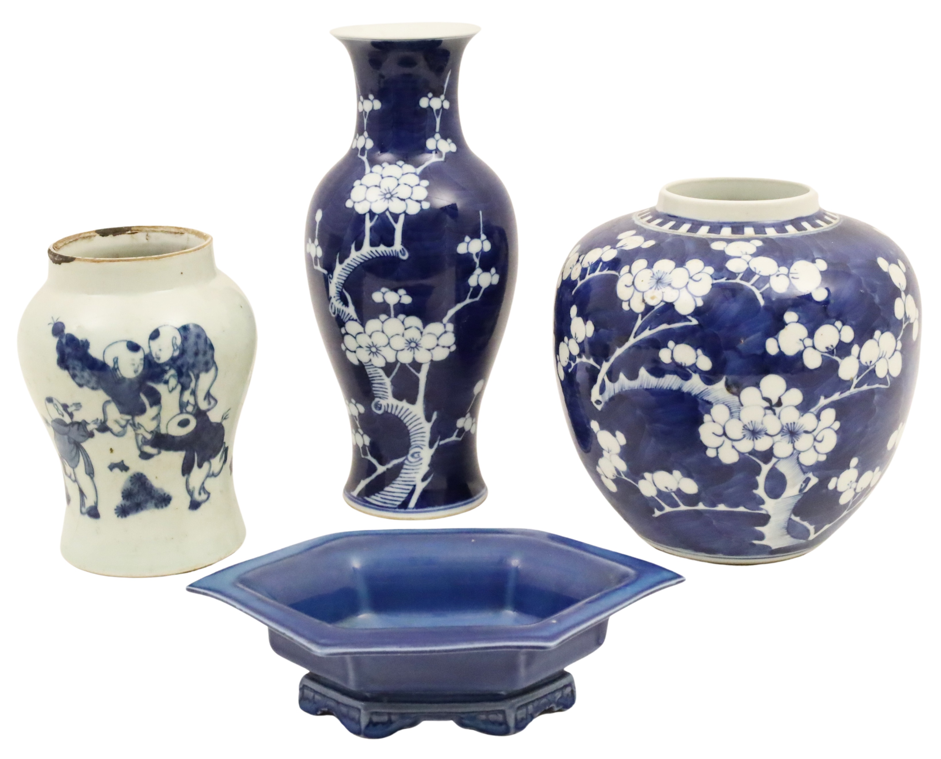 4 PC LOT OF ORIENTAL PORCELAIN 2f8d8d