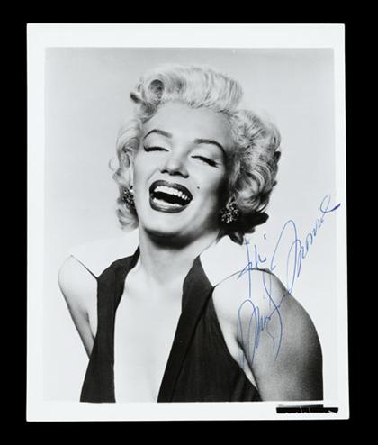 1 piece.  Photograph Signed. Monroe,