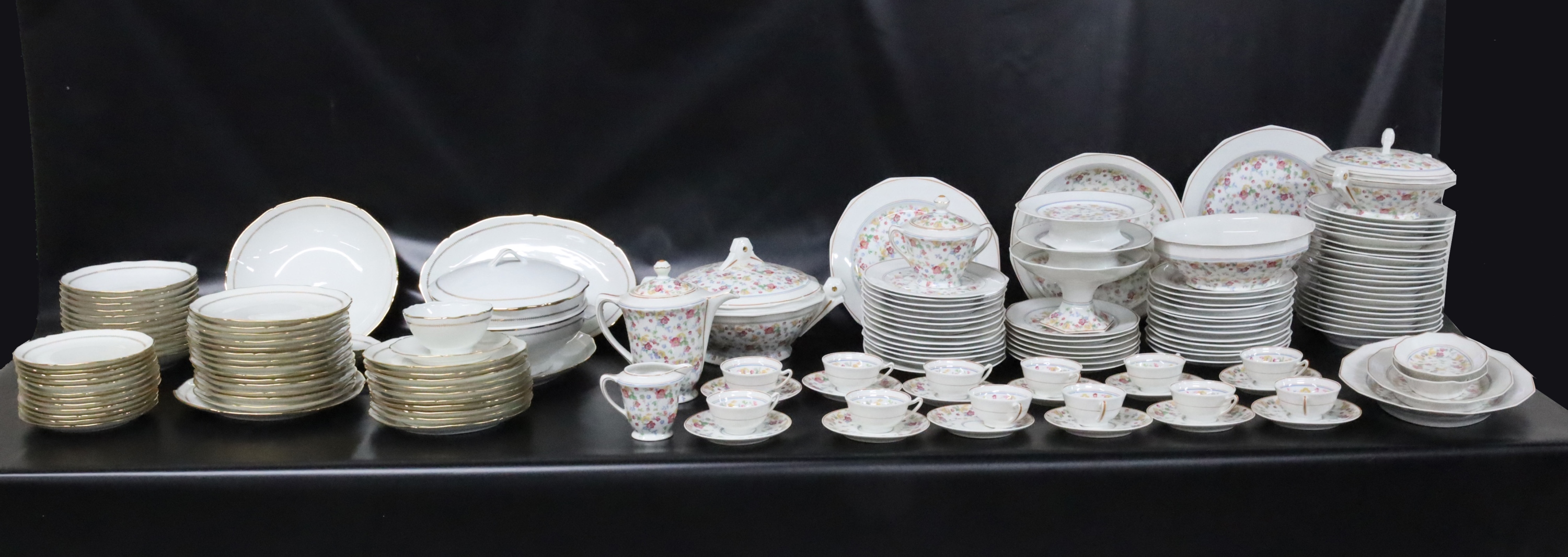 MISC ESTATE LOT OF PORCELAIN DINNER 2f9263