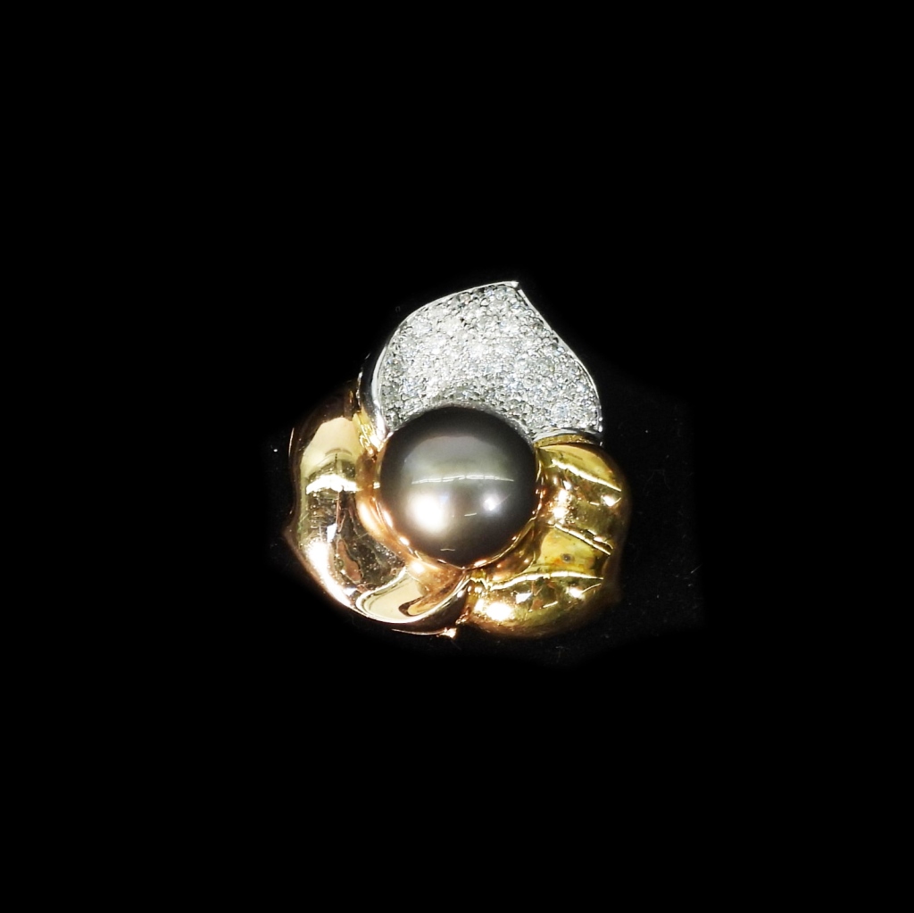 18K GOLD DIAMOND PEARL BROOCH 2f92e0