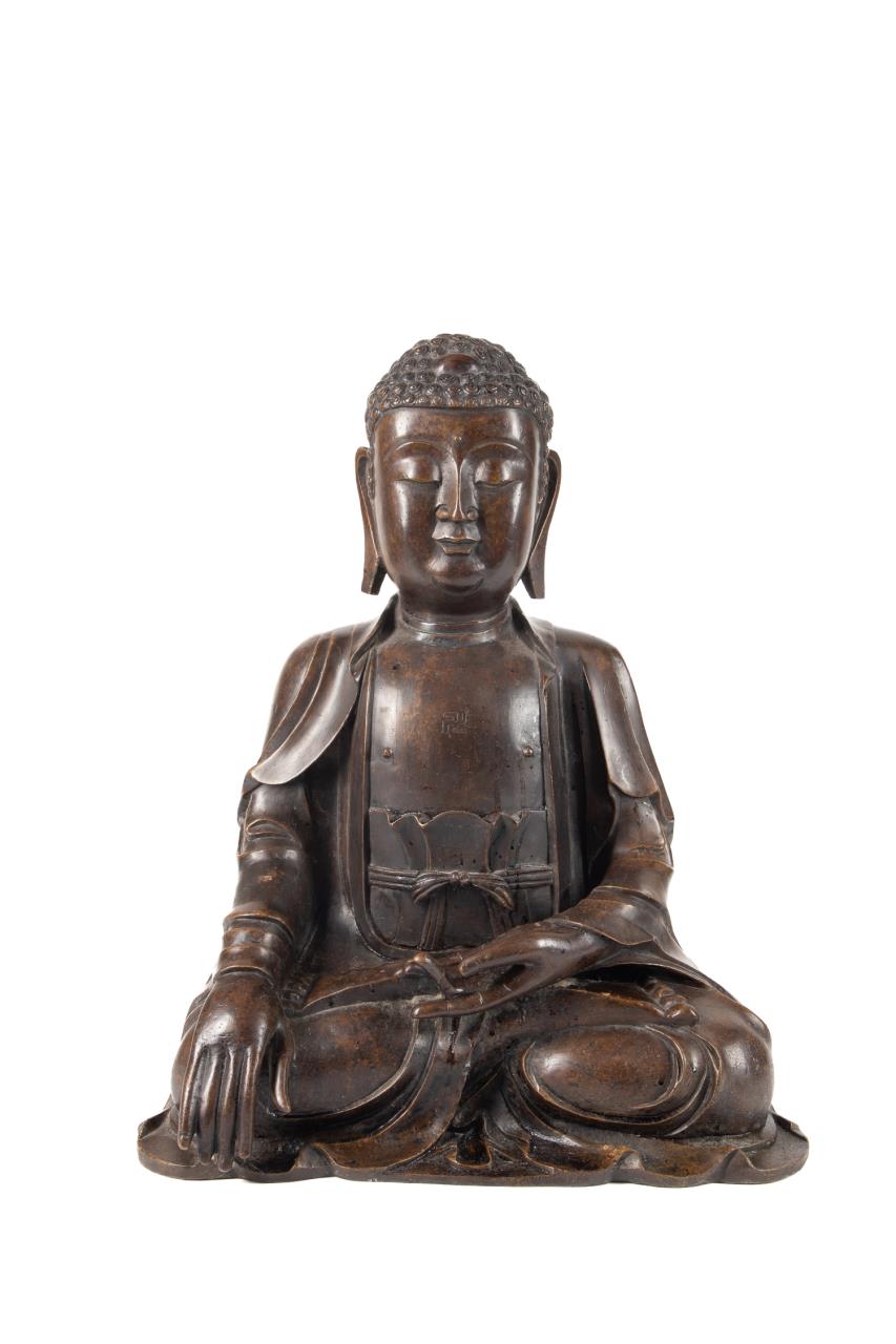 CHINESE BRONZE SEATED BUDDHA Chinese 2f95ca