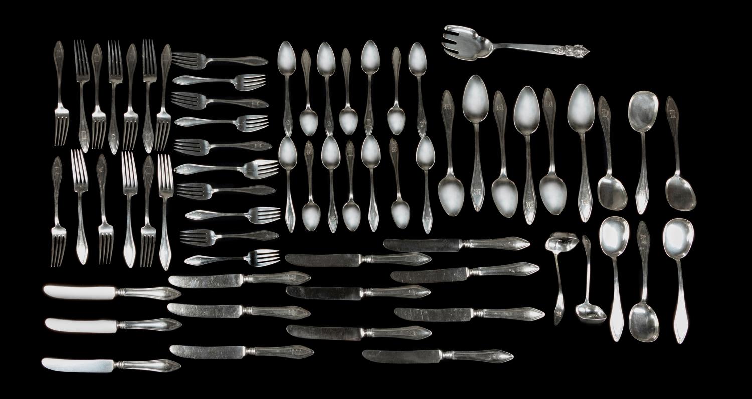 64PC TOWLE MARY CHILTON STERLING SERVICE