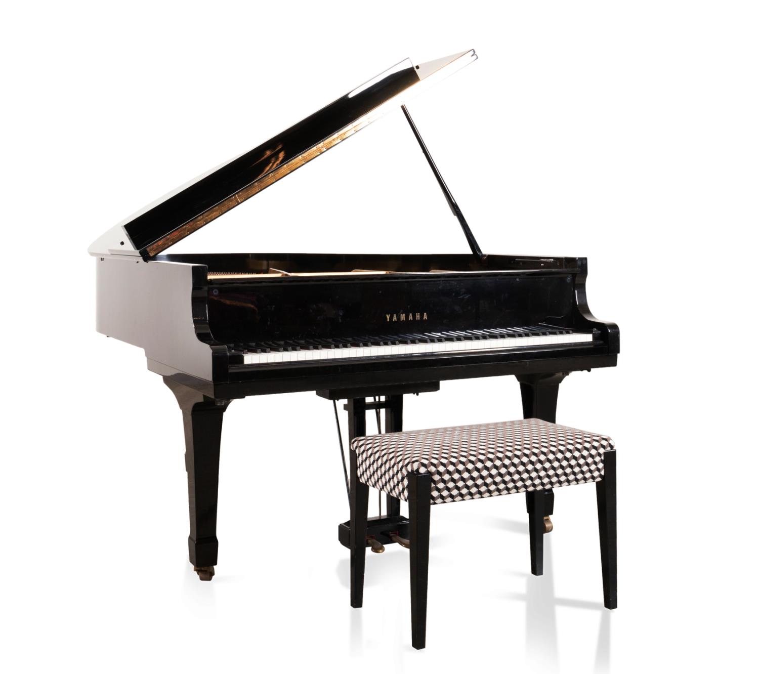 YAMAHA EBONY BABY GRAND PIANO W/ BENCH,