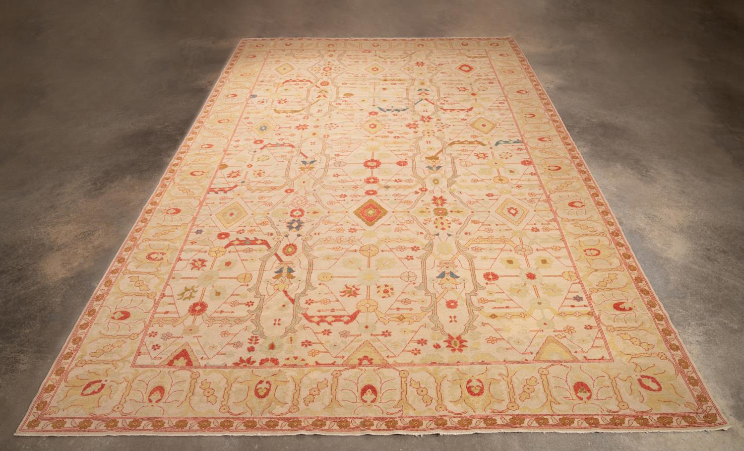 HAND KNOTTED WOOL SINO OUSHAK CARPET  2f98ae