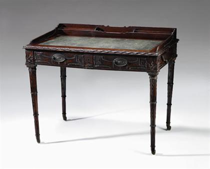 Mahogany writing desk early 4c2bc