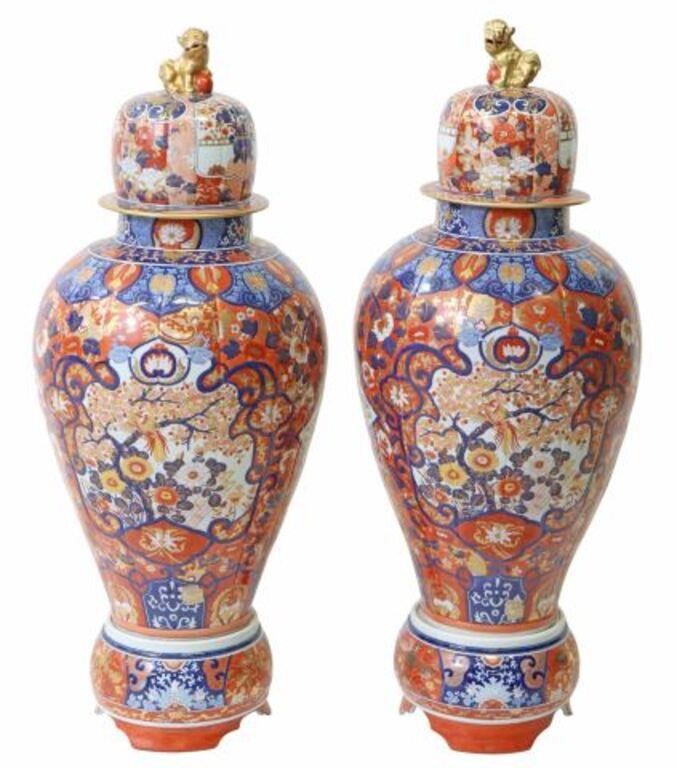  2 MONUMENTAL JAPANESE IMARI VASES 2f74b5