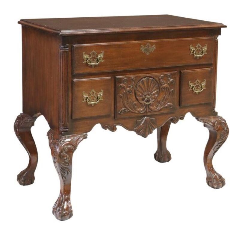 GEORGIAN STYLE CARVED MAHOGANY 2f74d4