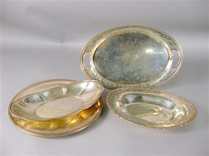 Four American sterling silver trays 4bf70