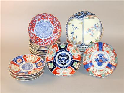 Twenty one Japanese Imari porcelain 4bf7a