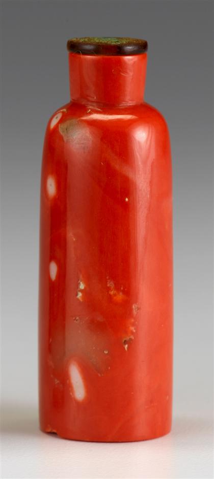Chinese coral snuff bottle qianlong 4bf89