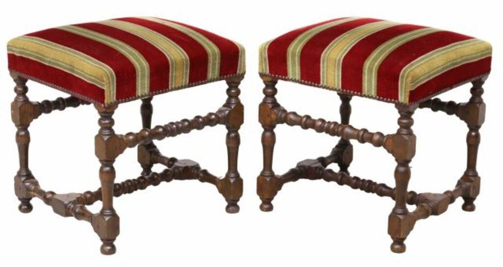  2 FRENCH LOUIS XIV STYLE UPHOLSTERED 2f7dd9