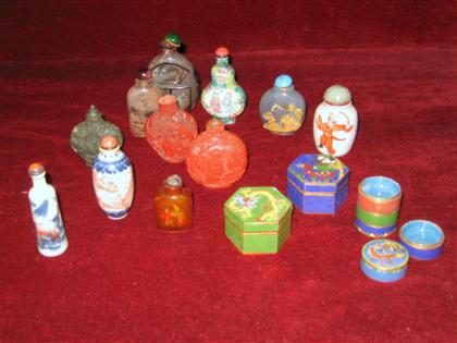 Eleven Chinese snuff bottles and 4bfe7