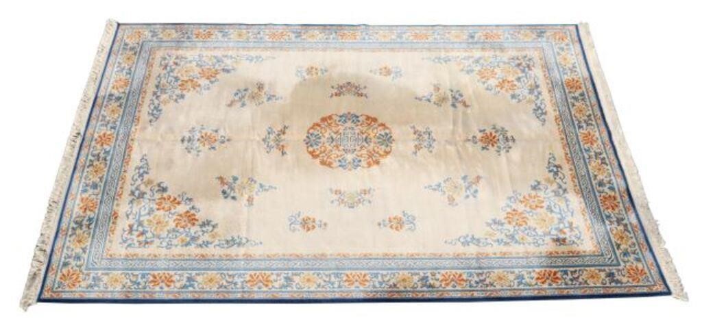 LARGE MACHINE MADE RUG CHINA  2f7f46