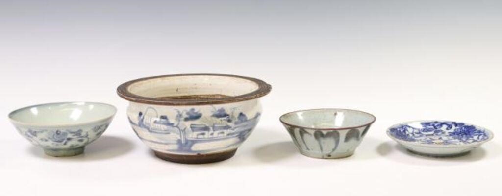 (4) CHINESE BLUE & WHITE PORCELAIN