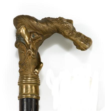Art Nouveau style bronze handled 4c004