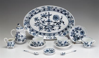 Meissen Blue Onion pattern cabaret 4c016