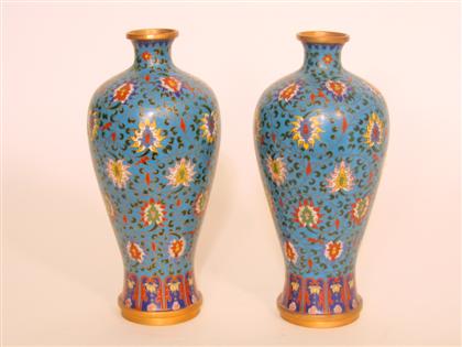 Pair of Chinese cloisonne vases 4c053