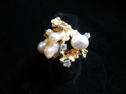 14 karat yellow gold baroque pearl