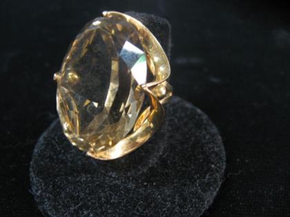 Topaz dinner ring    Large oval facet