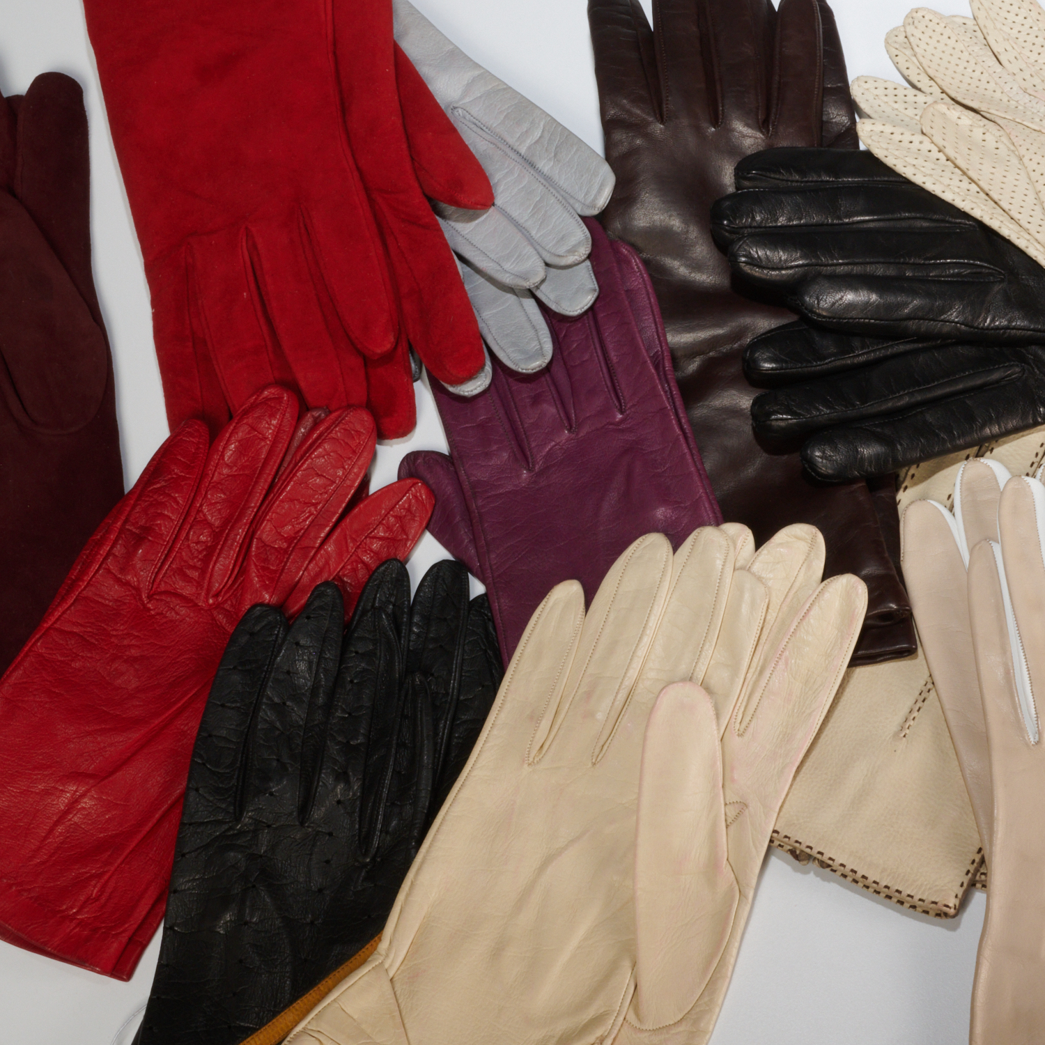 GROUP LOT LADIES LEATHER GLOVES