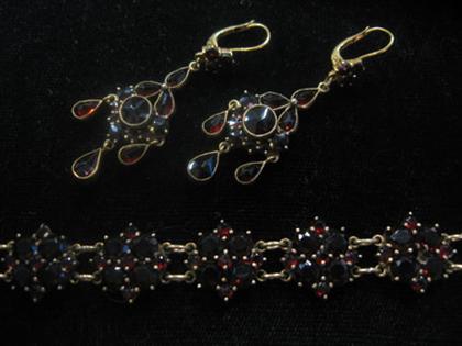 Garnet bracelet and earrings  