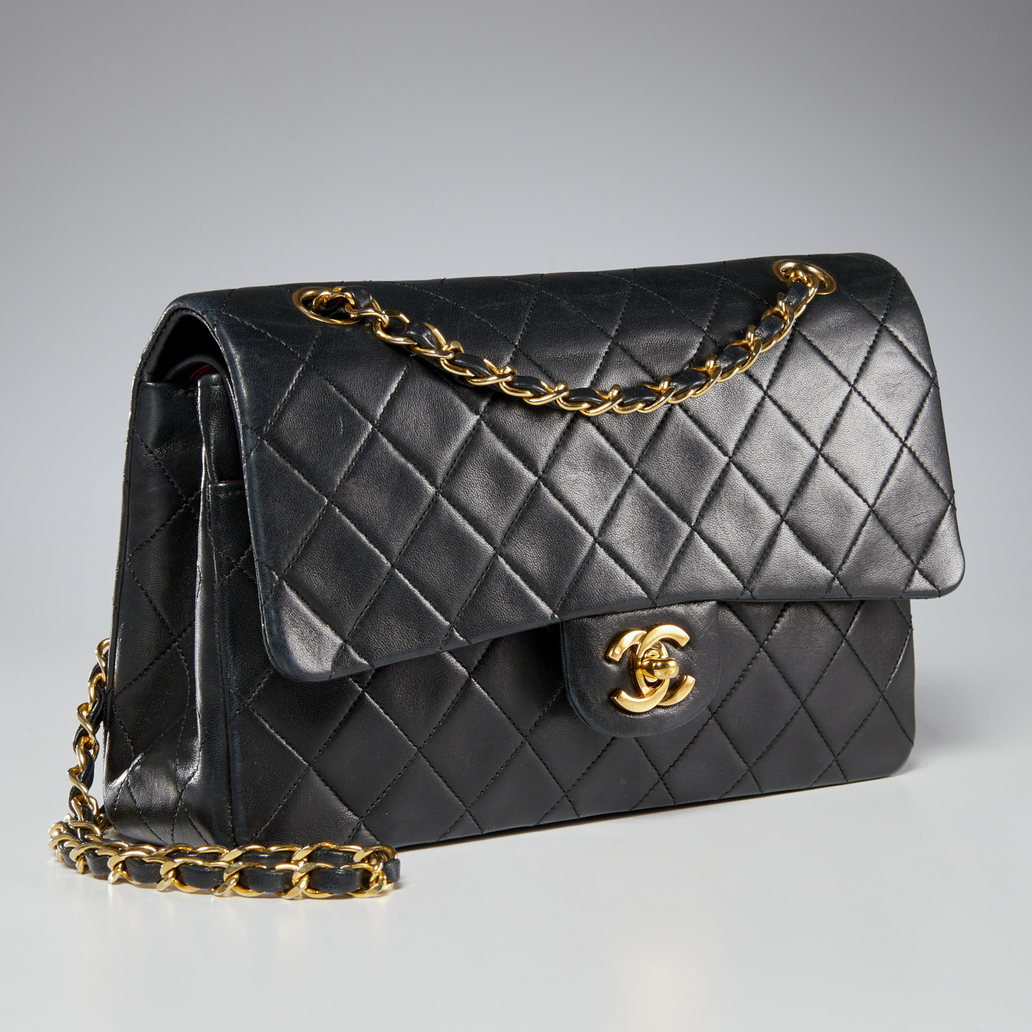 CHANEL BLACK LAMBSKIN DOUBLE FLAP 2fae77