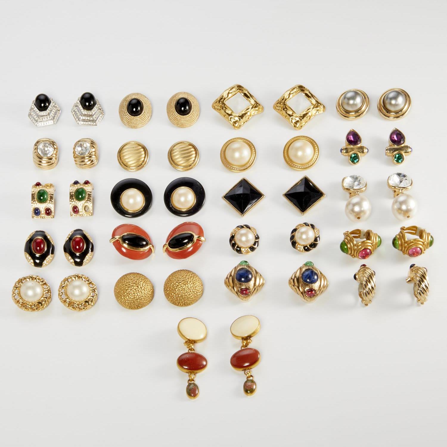 GROUP OF COSTUME JEWELRY EARRINGS