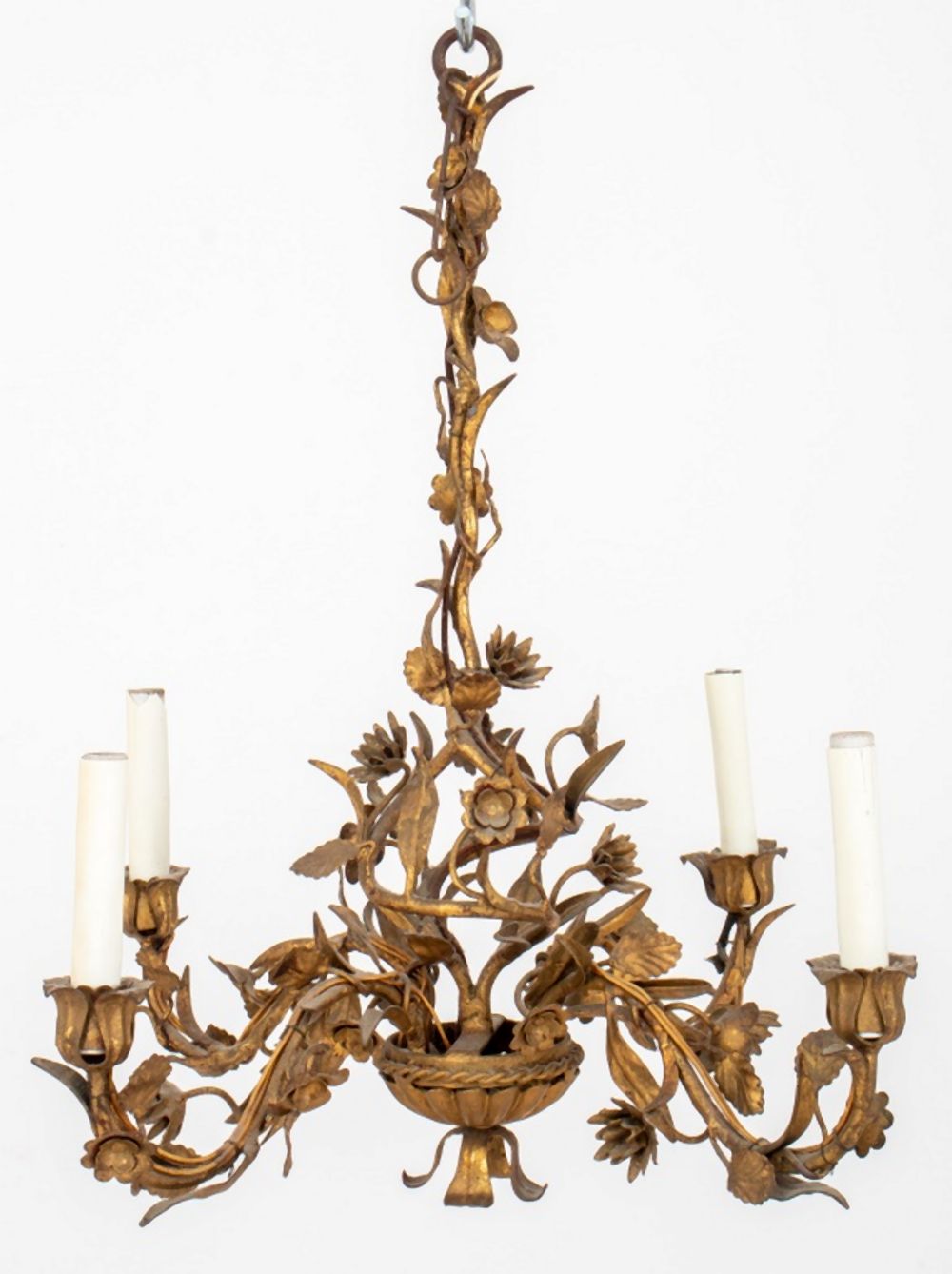 ITALIAN GILT TOLE FOUR LIGHT CHANDELIER 2fb03e