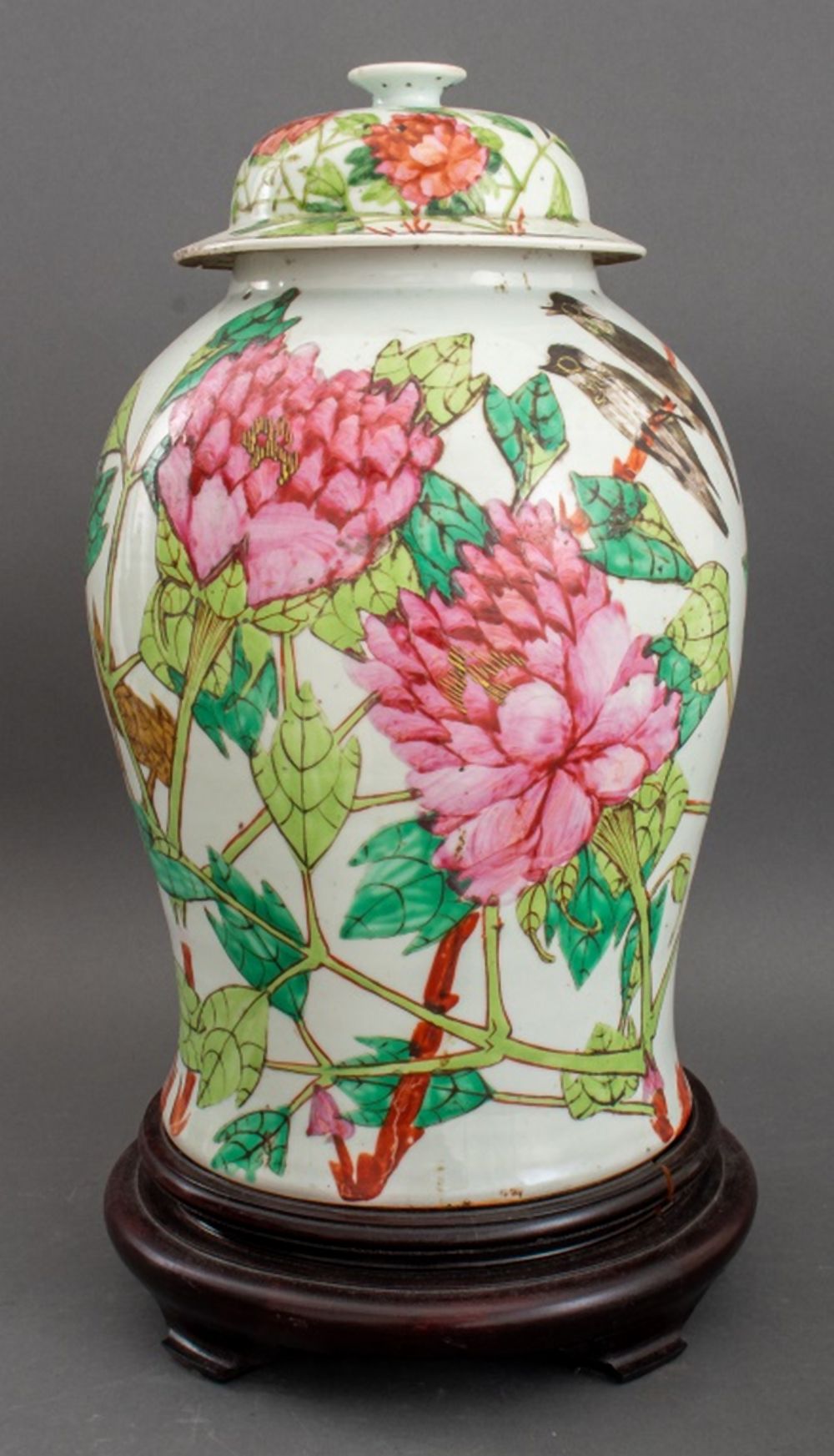 CHINESE FAMILLE ROSE GINGER JAR