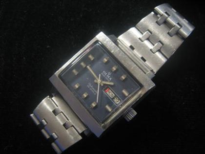 Stainless steel men s wristwatch  4c4da