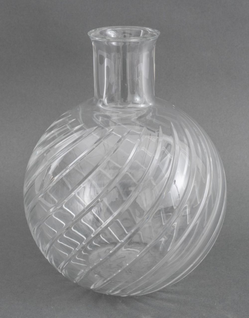 BACCARAT FRENCH CRYSTAL GLASS VASE Baccarat