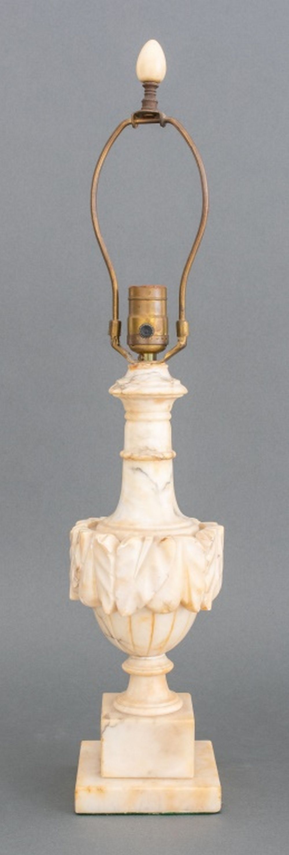 INDIAN ALABASTER LAMP 20TH CENTURY 2fb200