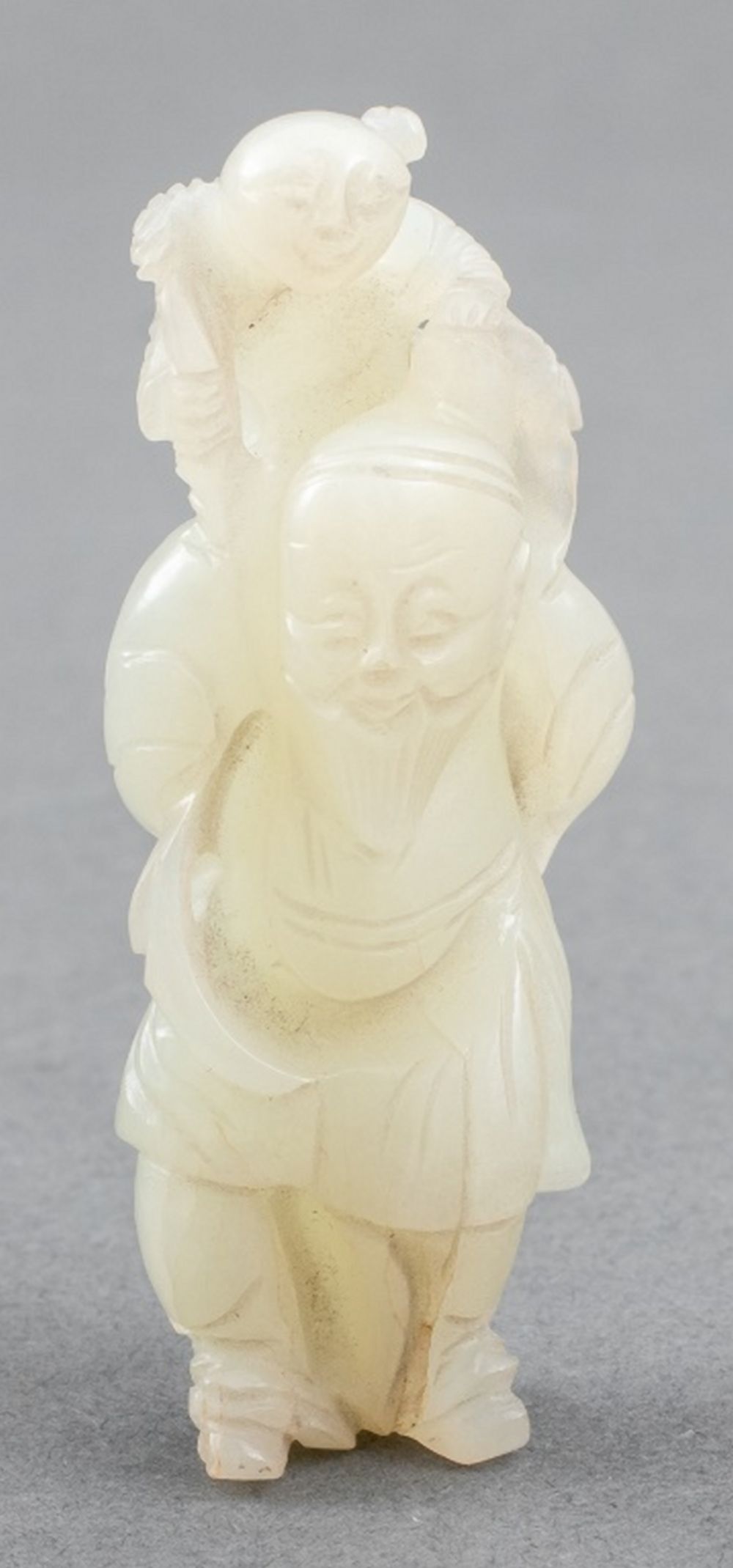 CHINESE WHITE JADE CARVING OF MAN 2fb30e