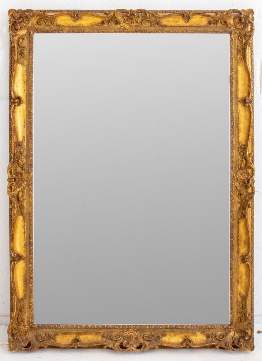 LARGE ROCOCO STYLE GILTWOOD MIRROR 2fb3aa